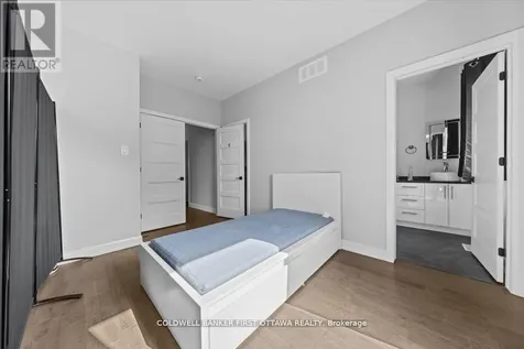 562 Queen Mary Street Ottawa ON K1K 1W1