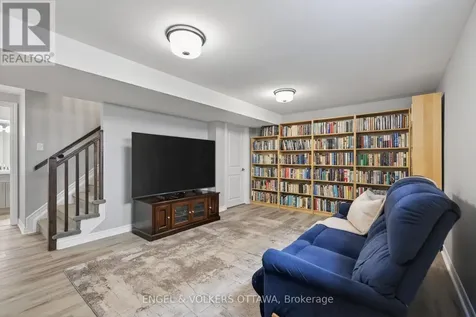 871 Tewin Circle Ottawa ON K4A 1K1