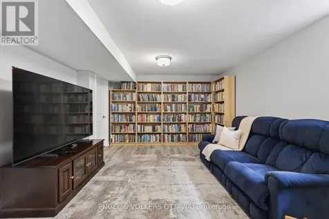 871 Tewin Circle Ottawa ON K4A 1K1