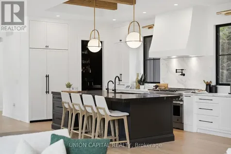 284 Davis Drive Uxbridge ON L9P 1R1