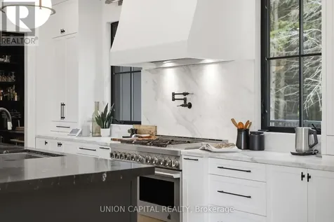 284 Davis Drive Uxbridge ON L9P 1R1