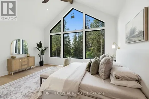 284 Davis Drive Uxbridge ON L9P 1R1