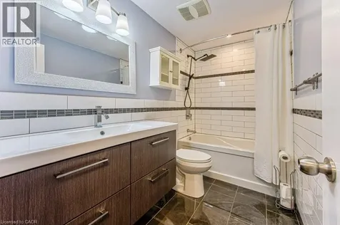 51 Paulander Drive Kitchener ON N2M 5E5