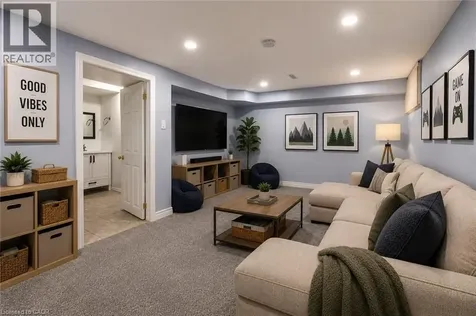51 Paulander Drive Kitchener ON N2M 5E5