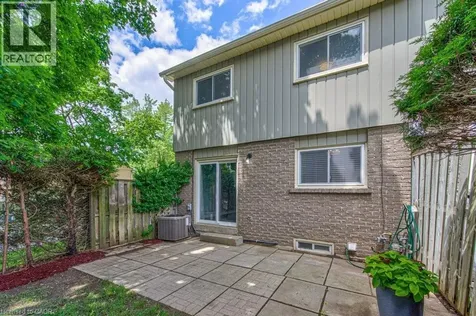 51 Paulander Drive Kitchener ON N2M 5E5