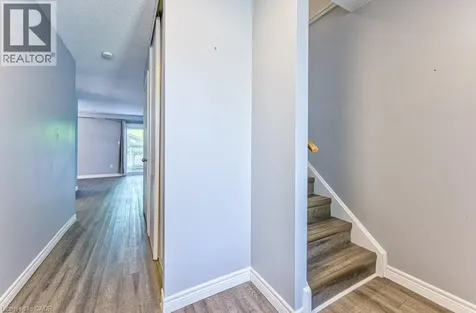 51 Paulander Drive Kitchener ON N2M 5E5