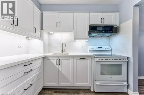 51 Paulander Drive Kitchener ON N2M 5E5