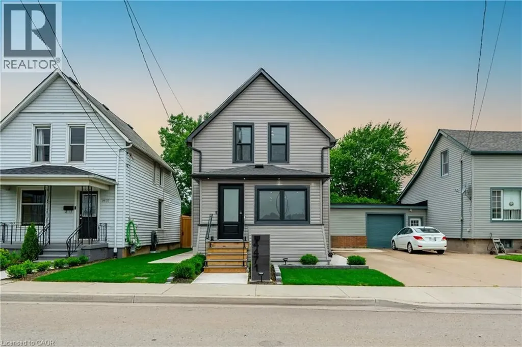 4471 First Avenue Niagara Falls ON L2E 4G1