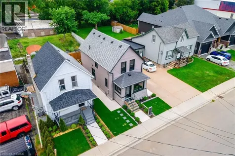 4471 First Avenue Niagara Falls ON L2E 4G1