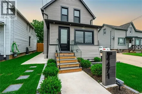 4471 First Avenue Niagara Falls ON L2E 4G1