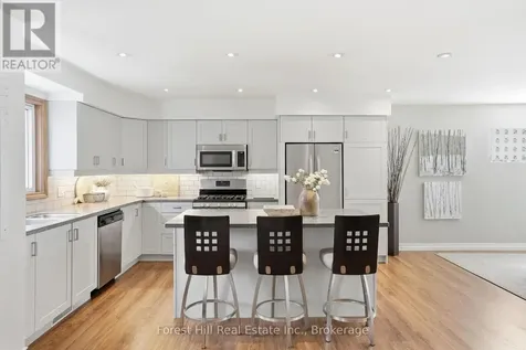 81 St Lawrence Street Collingwood ON L9Y 4Y3