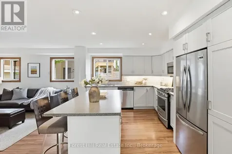81 St Lawrence Street Collingwood ON L9Y 4Y3