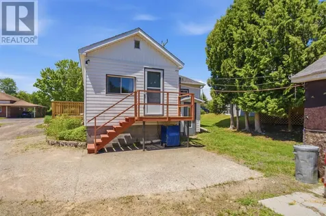 28 Queen Avenue Blind River ON P0R 1B0