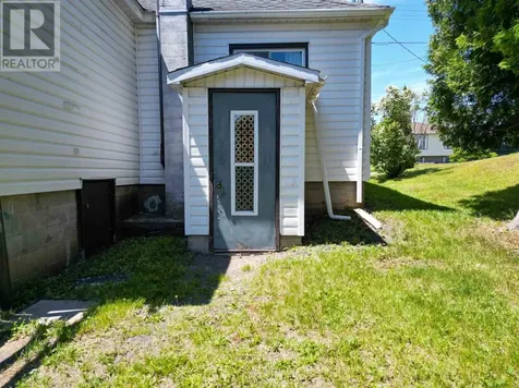 28 Queen Avenue Blind River ON P0R 1B0