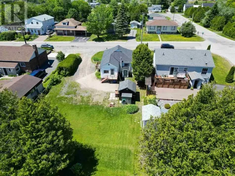 28 Queen Avenue Blind River ON P0R 1B0
