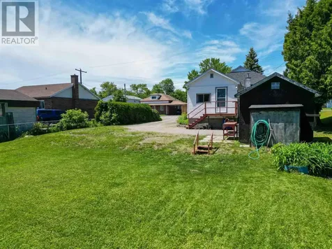 28 Queen Avenue Blind River ON P0R 1B0