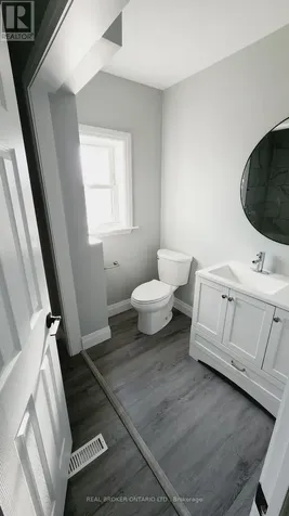 131 Bell Avenue Hamilton (bartonville) ON L8K 3E5