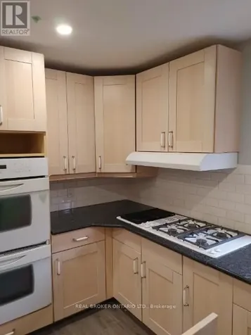 131 Bell Avenue Hamilton (bartonville) ON L8K 3E5
