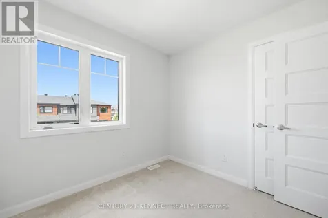 1001 Ballyhale Heights Ottawa ON K2J 6Y6