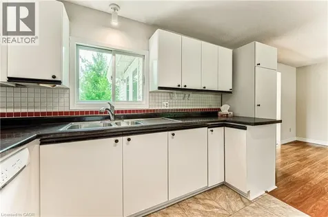6 Pinetree Court New Hamburg ON N3A 2G1