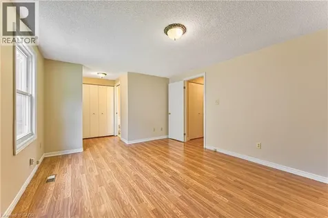 6 Pinetree Court New Hamburg ON N3A 2G1