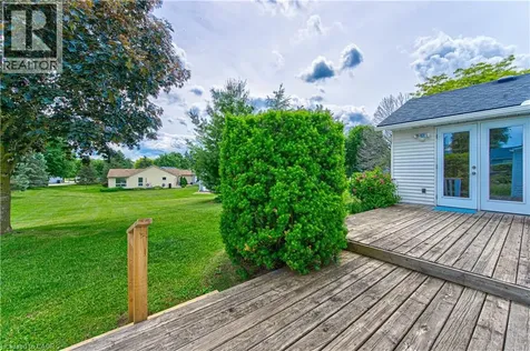 6 Pinetree Court New Hamburg ON N3A 2G1