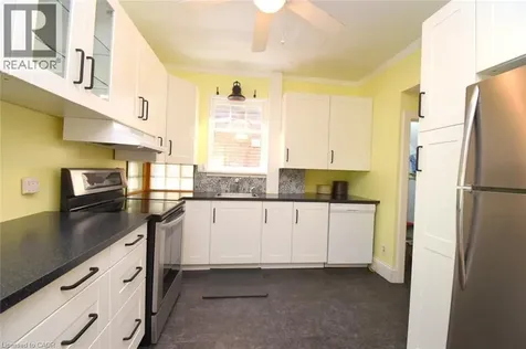 28 St Clair Avenue Hamilton ON L8M 2N3