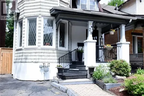 28 St Clair Avenue Hamilton ON L8M 2N3