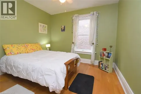 28 St Clair Avenue Hamilton ON L8M 2N3