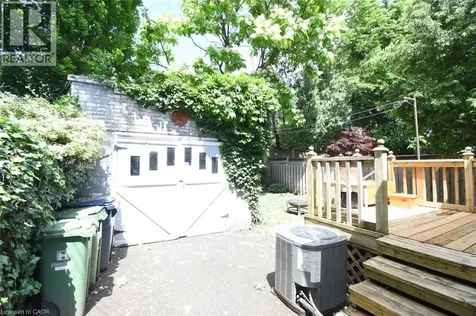 28 St Clair Avenue Hamilton ON L8M 2N3