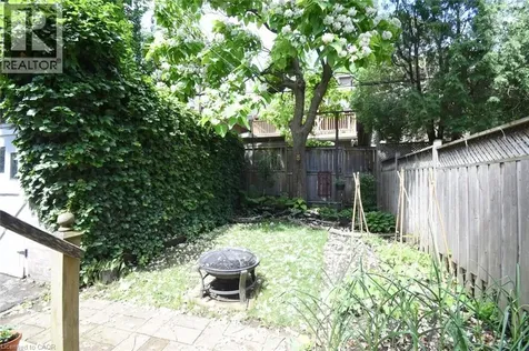 28 St Clair Avenue Hamilton ON L8M 2N3