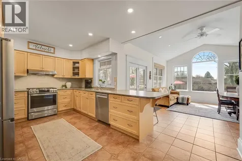 739 Colborne Street Brantford ON N3S 3R9