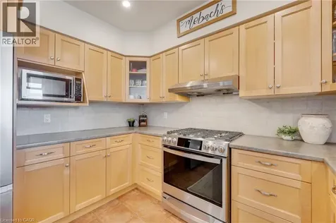 739 Colborne Street Brantford ON N3S 3R9