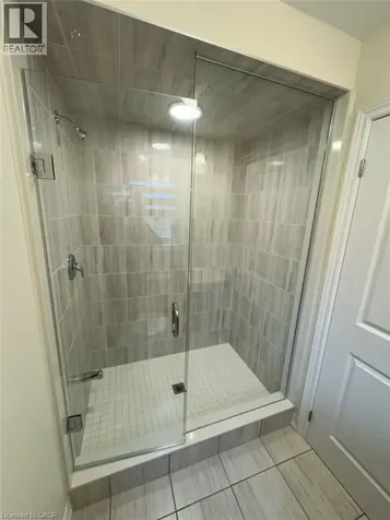 10 Guernsey Drive Kitchener ON N2R 0T7