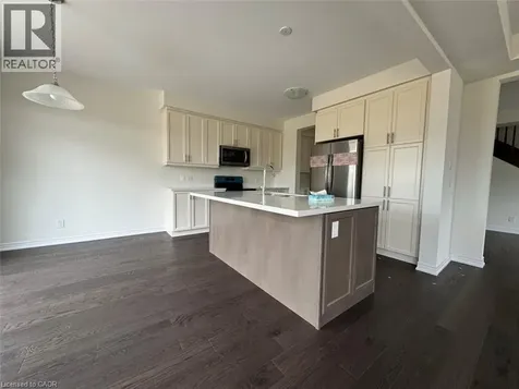10 Guernsey Drive Kitchener ON N2R 0T7