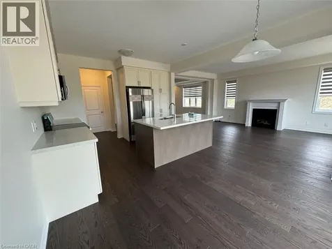 10 Guernsey Drive Kitchener ON N2R 0T7