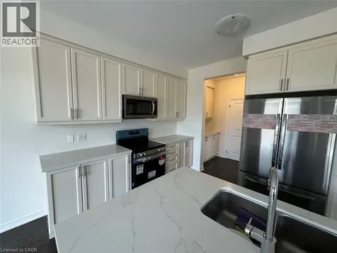 10 Guernsey Drive Kitchener ON N2R 0T7