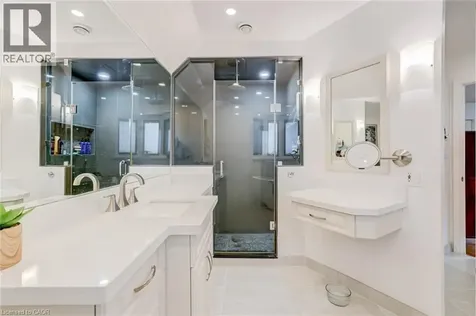 181 Golf Links Road Ancaster ON L9G 2N4