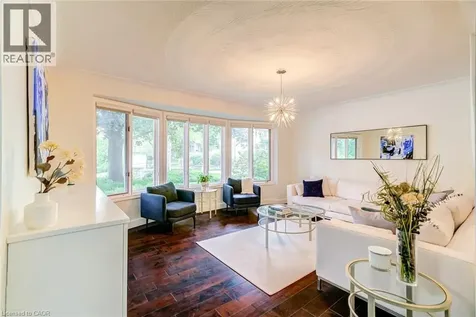 181 Golf Links Road Ancaster ON L9G 2N4