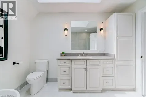 181 Golf Links Road Ancaster ON L9G 2N4