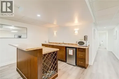 181 Golf Links Road Ancaster ON L9G 2N4