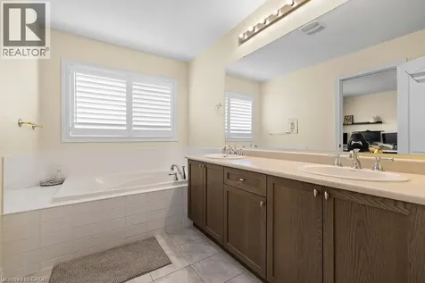 4670 Thomas Alton Boulevard Burlington ON L7M 0G1