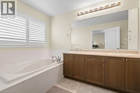 4670 Thomas Alton Boulevard Burlington ON L7M 0G1