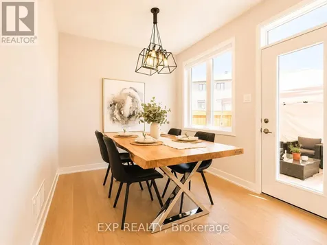647 Crevier Walk Ottawa ON K1W 0M7