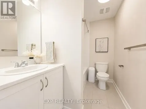 647 Crevier Walk Ottawa ON K1W 0M7