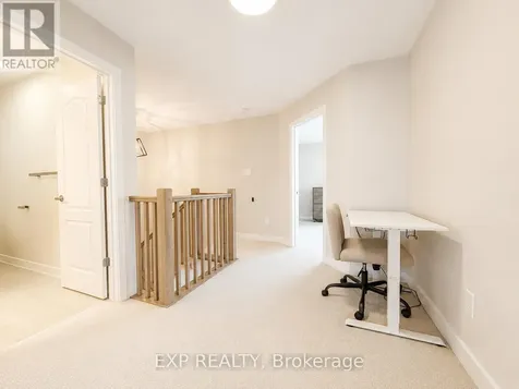 647 Crevier Walk Ottawa ON K1W 0M7