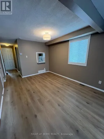 104 Valley Stream Drive Ottawa ON K2H 9E1