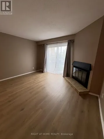 104 Valley Stream Drive Ottawa ON K2H 9E1