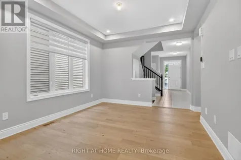 316 Crossway Terrace Ottawa ON K2S 3A8