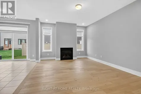 316 Crossway Terrace Ottawa ON K2S 3A8